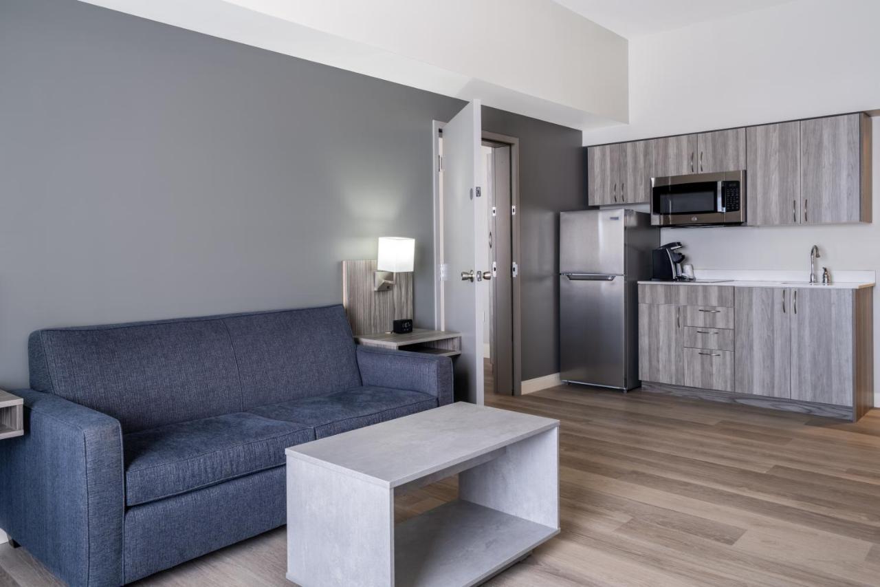 Microtel Inn & Suites By Wyndham Kanata Ottawa West Luaran gambar