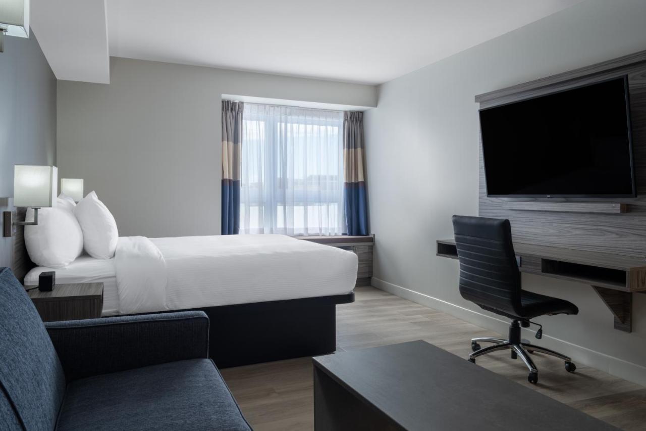 Microtel Inn & Suites By Wyndham Kanata Ottawa West Luaran gambar