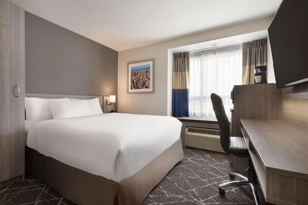 Microtel Inn & Suites By Wyndham Kanata Ottawa West Bilik gambar