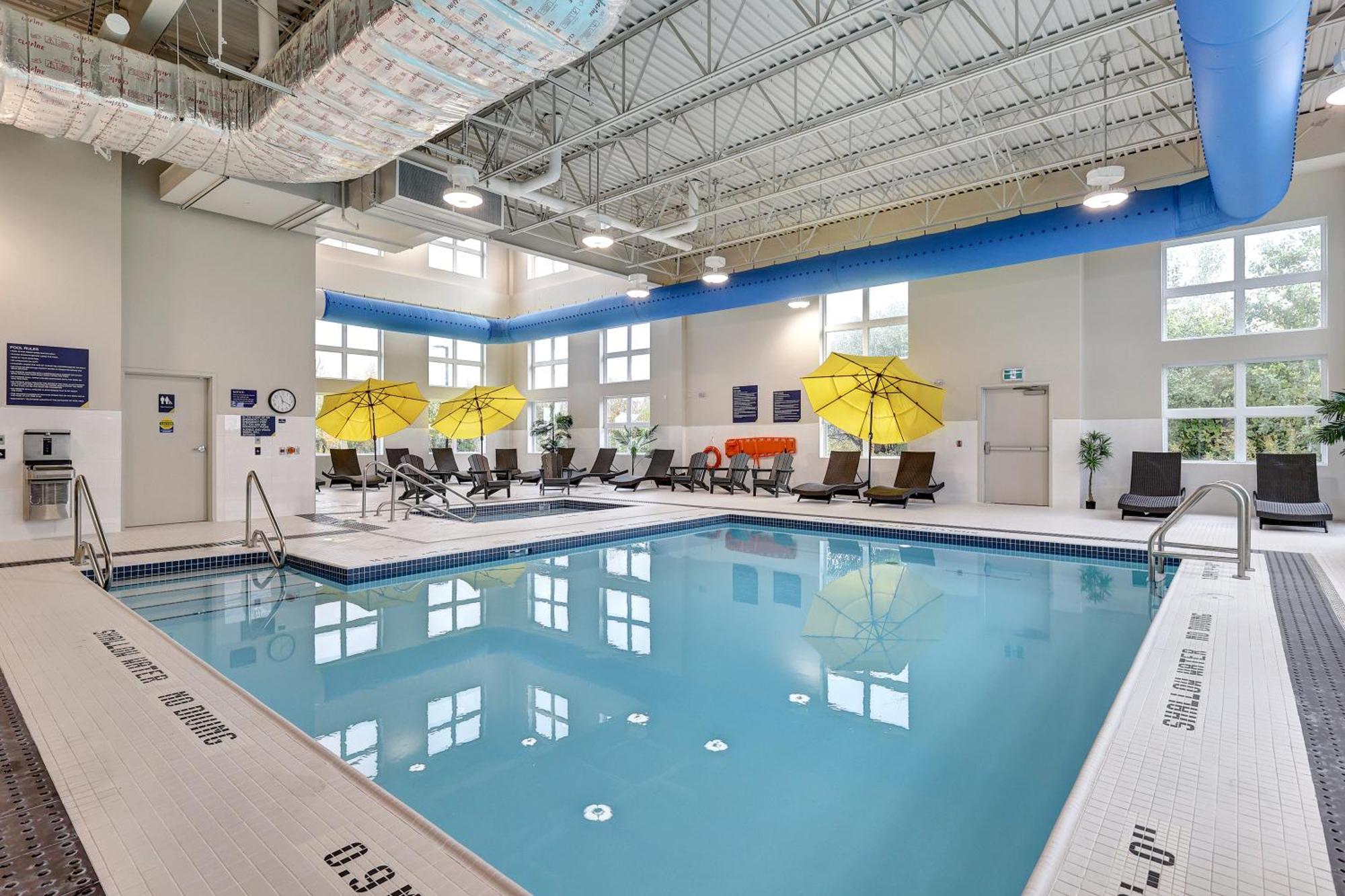 Microtel Inn & Suites By Wyndham Kanata Ottawa West Luaran gambar